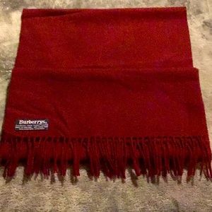 Burberrys scarf - 70% cashmere, 30% wool. Perfect condition, no flaws.